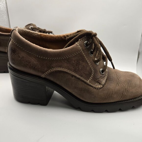 St John's Bay Womens Size 7.5 Vintage Chunky Block Heel Lace Up Oxford Shoes Y2K - Picture 4 of 12